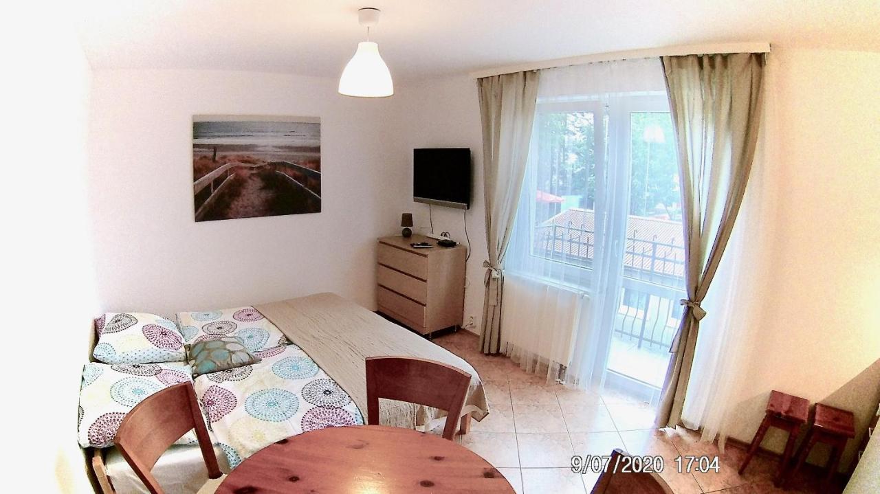 Czarny Bursztyn Apartman Dziwnówek Kültér fotó