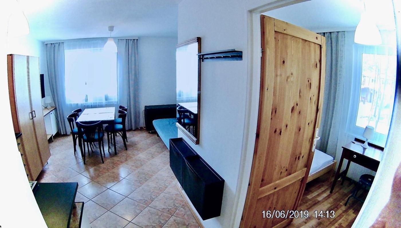 Czarny Bursztyn Apartman Dziwnówek Kültér fotó