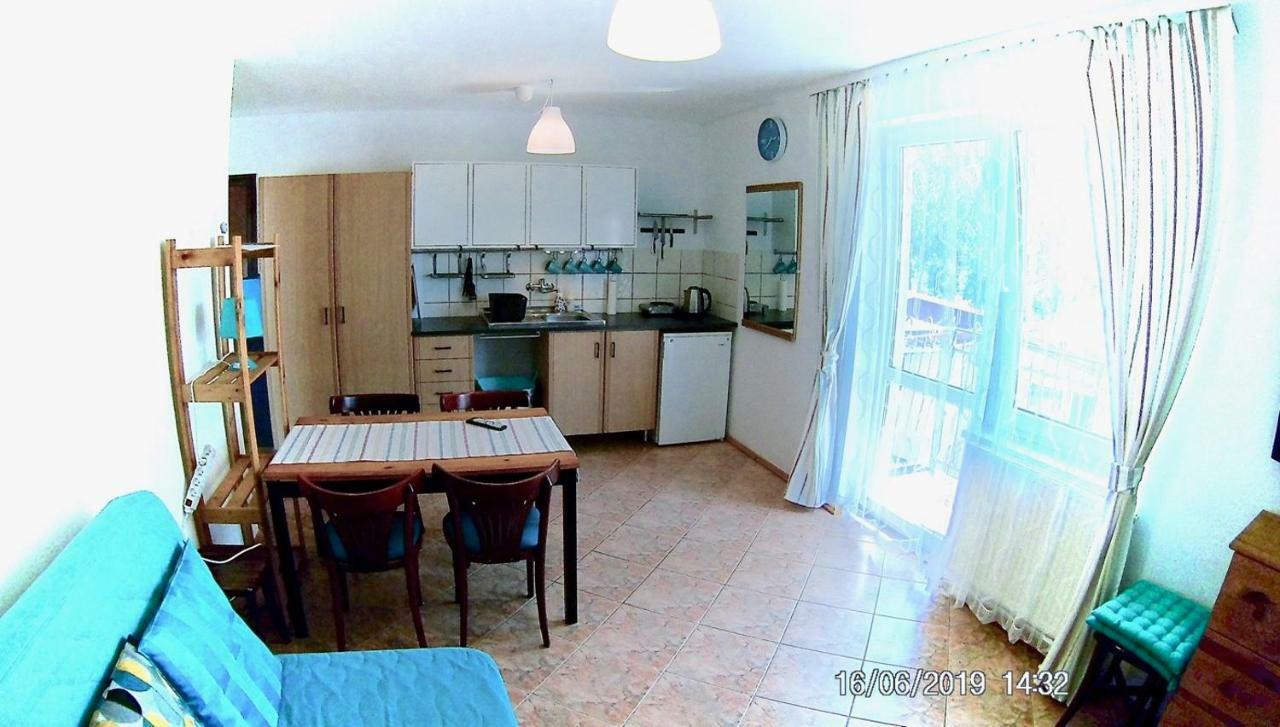 Czarny Bursztyn Apartman Dziwnówek Kültér fotó