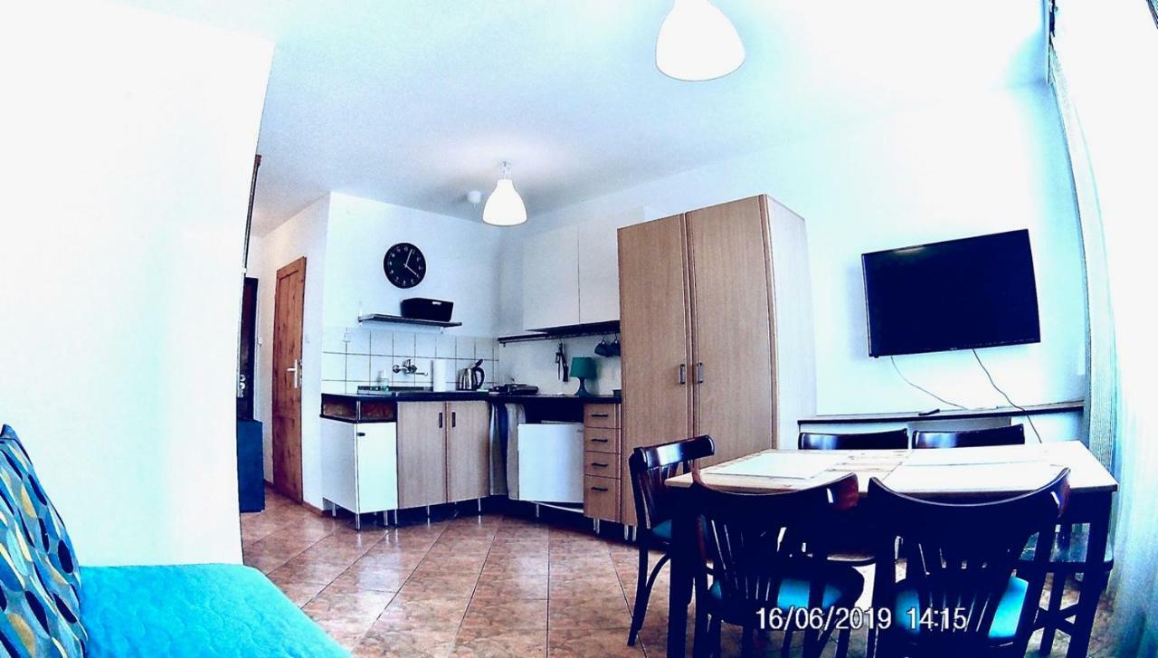 Czarny Bursztyn Apartman Dziwnówek Kültér fotó