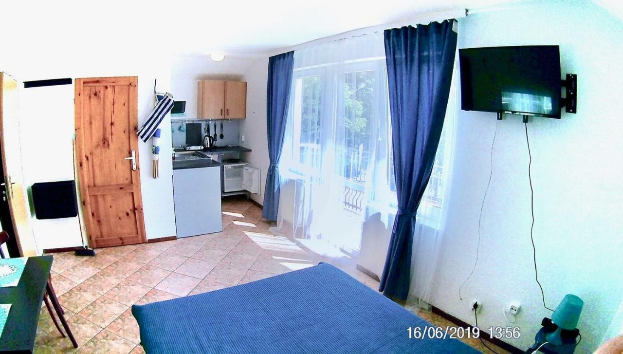 Czarny Bursztyn Apartman Dziwnówek Kültér fotó