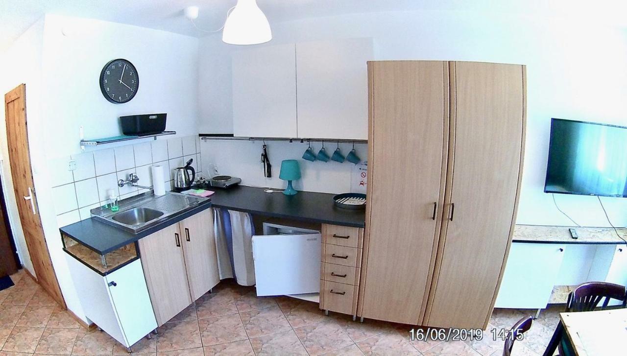 Czarny Bursztyn Apartman Dziwnówek Kültér fotó